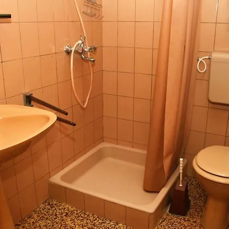 Studio 2949b Apartment